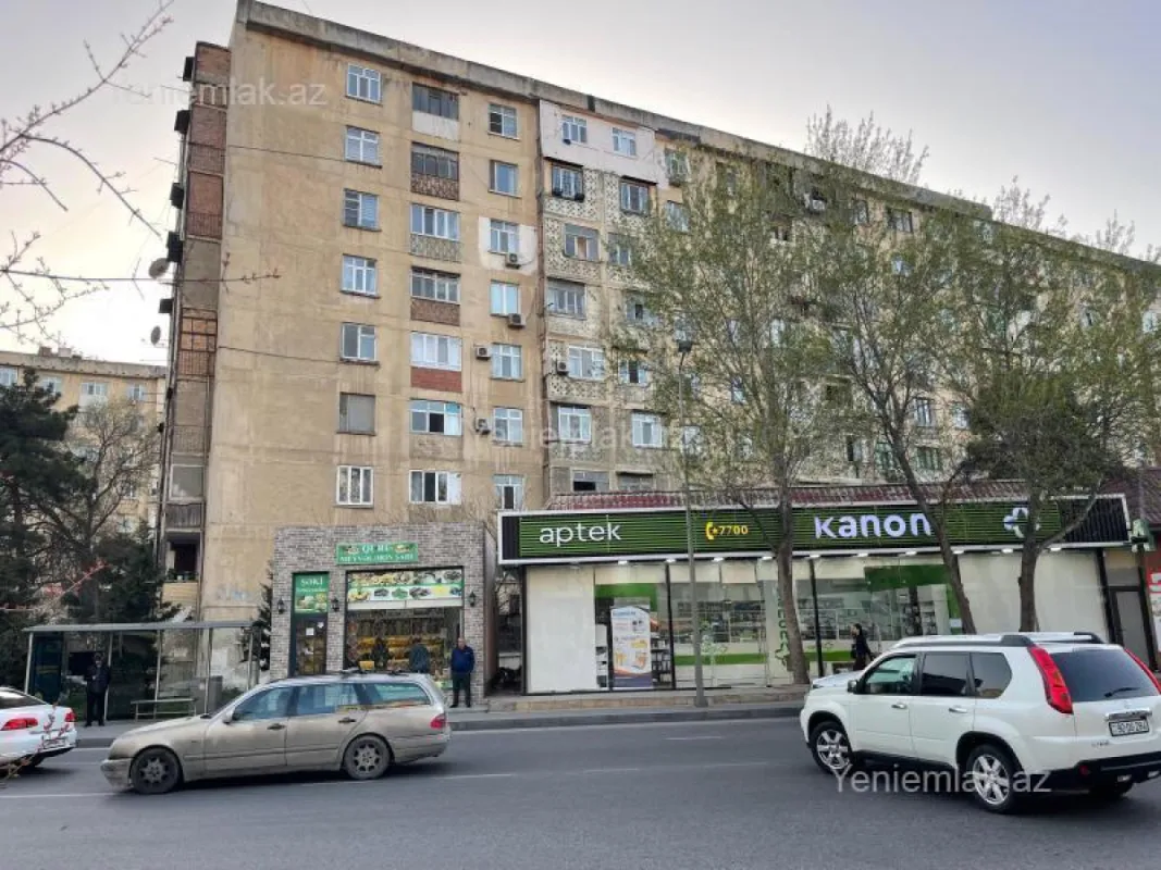 Satılır 5 otaqlı köhnə tikili 120 m²