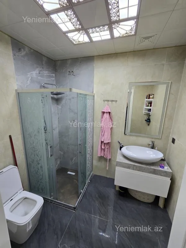 Satılır 2 otaqlı yeni tikili 81 m²