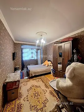 Satılır 3 otaqlı köhnə tikili 75 m²