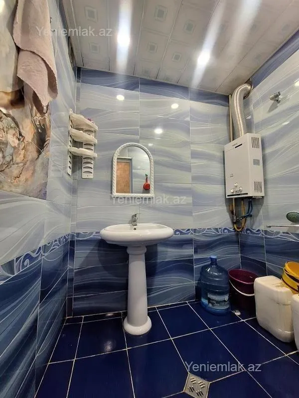 Satılır 3 otaqlı köhnə tikili 75 m²