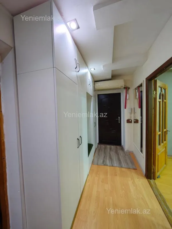 Satılır 3 otaqlı köhnə tikili 86 m²