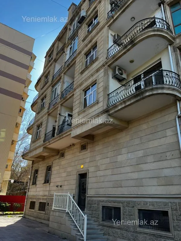 Satılır 3 otaqlı yeni tikili 110 m²