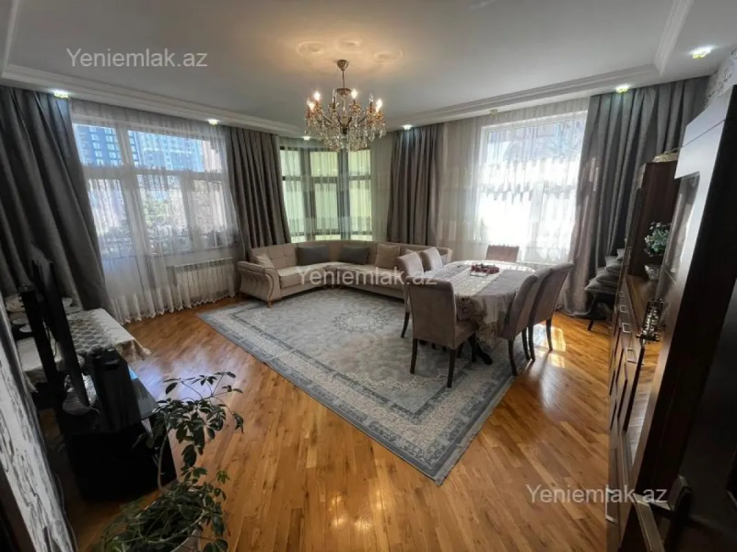 Satılır 3 otaqlı yeni tikili 110 m²