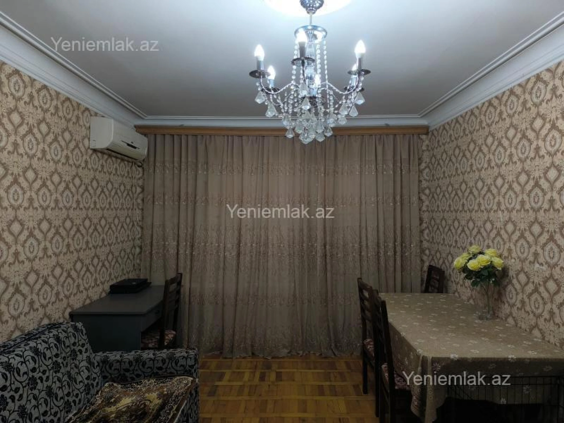 Satılır 2 otaqlı köhnə tikili 55 m²