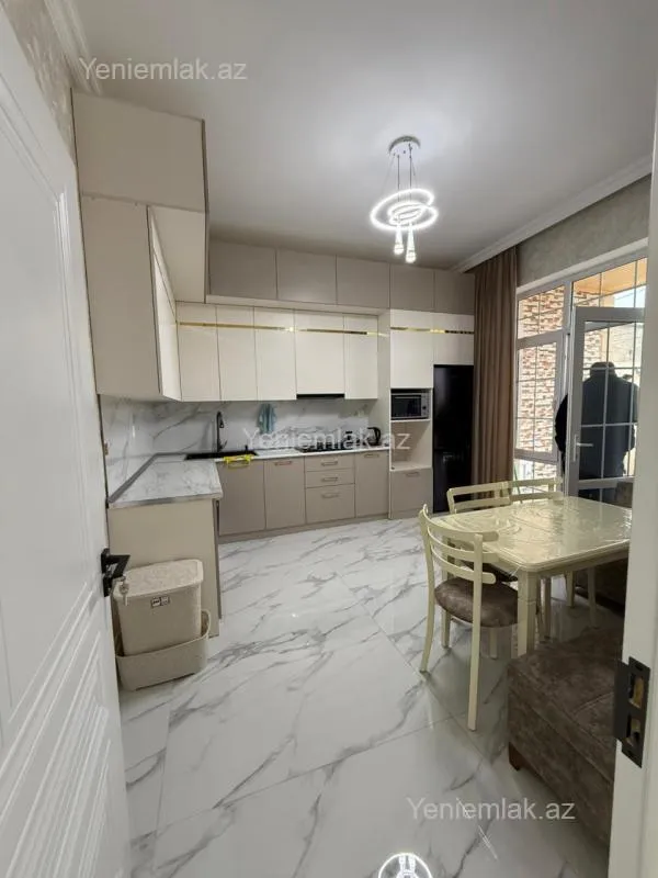 Satılır 4 otaqlı həyət evi 150 m²