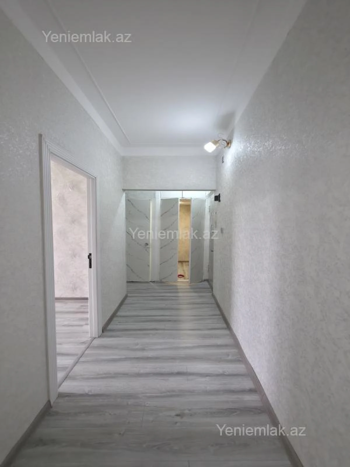 Satılır 2 otaqlı köhnə tikili 65 m²