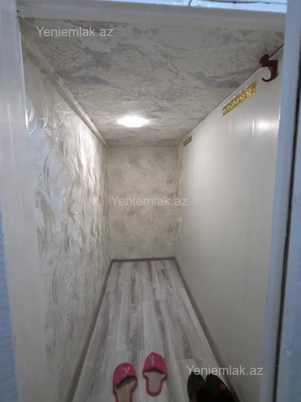 Satılır 2 otaqlı köhnə tikili 65 m²