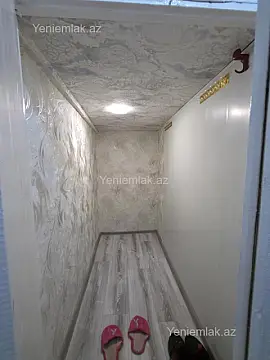 Satılır 2 otaqlı köhnə tikili 65 m²
