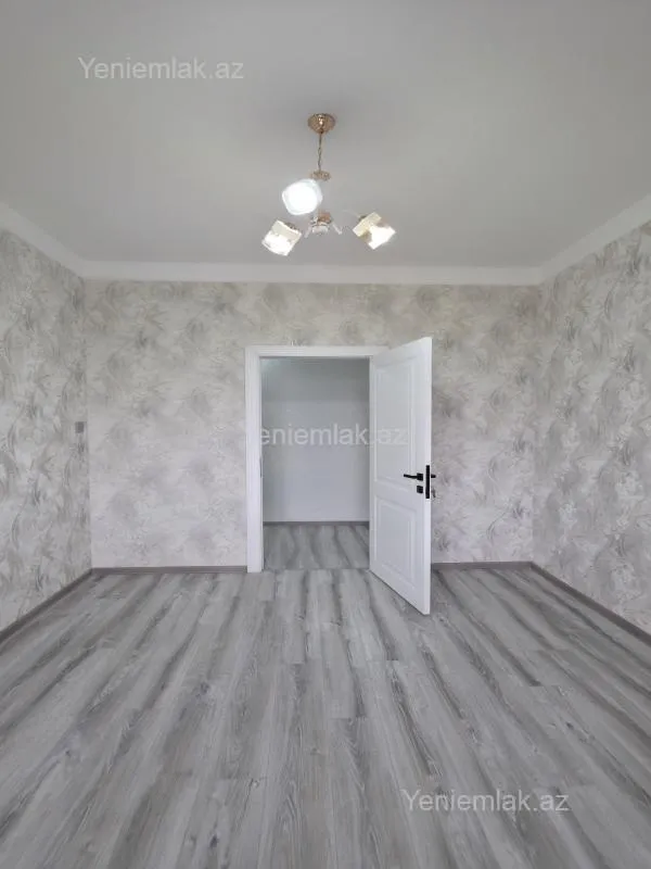 Satılır 2 otaqlı köhnə tikili 65 m²