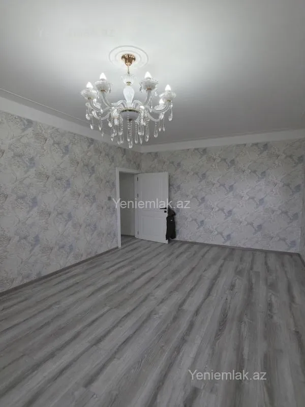 Satılır 2 otaqlı köhnə tikili 65 m²
