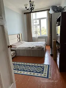 Satılır 3 otaqlı köhnə tikili 80 m²