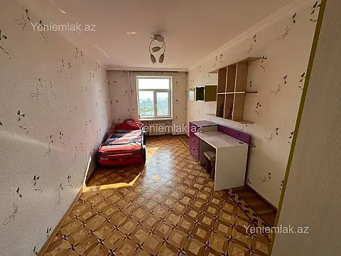 Satılır 3 otaqlı köhnə tikili 70 m²