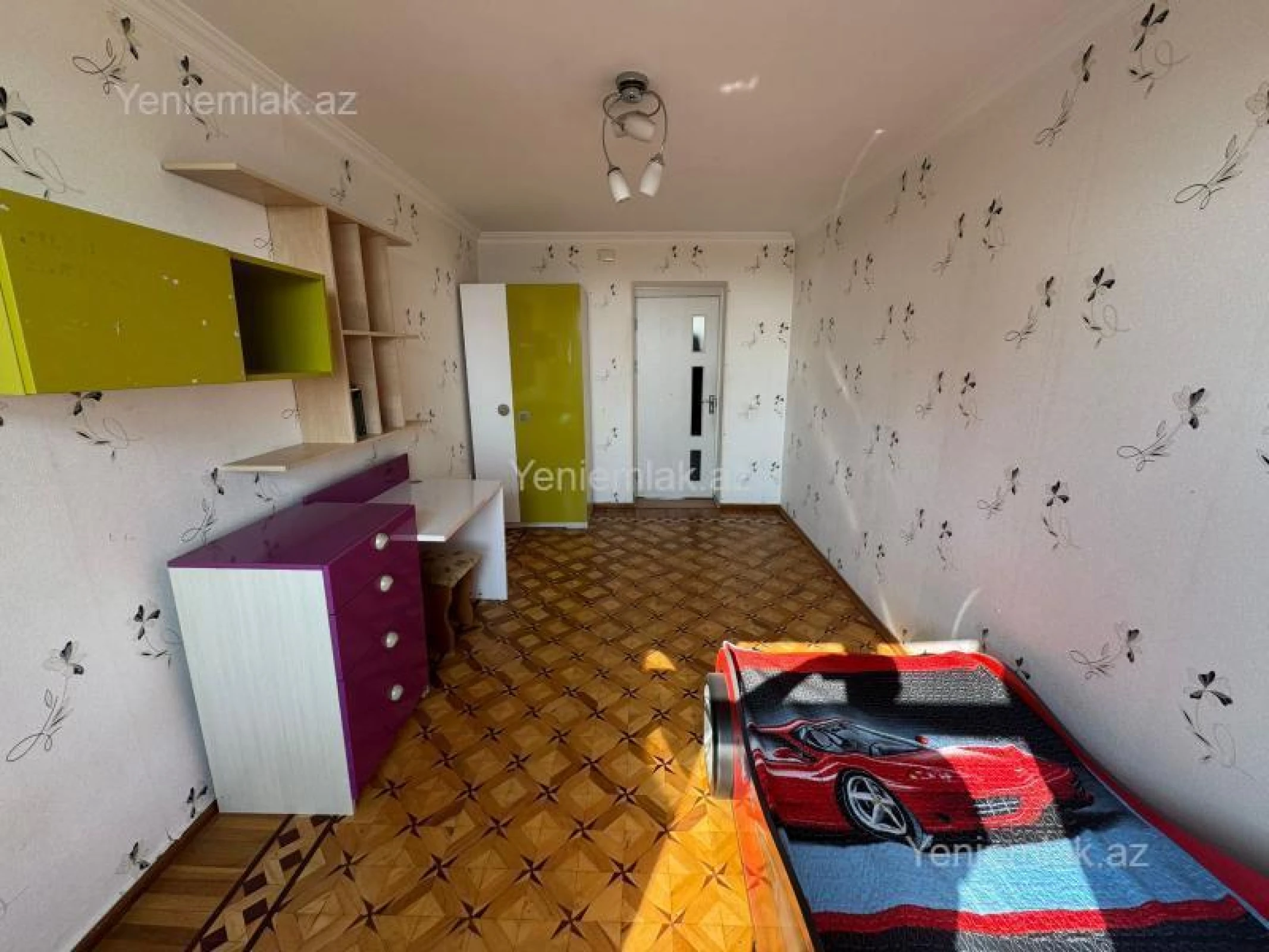 Satılır 3 otaqlı köhnə tikili 70 m²