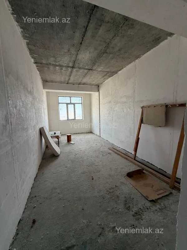 Satılır 3 otaqlı yeni tikili 135 m²