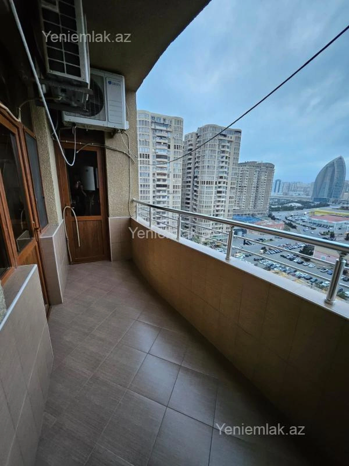Satılır 3 otaqlı yeni tikili 137 m²