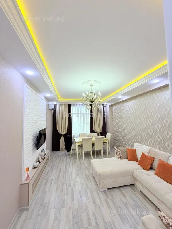 Satılır 2 otaqlı köhnə tikili 65 m²