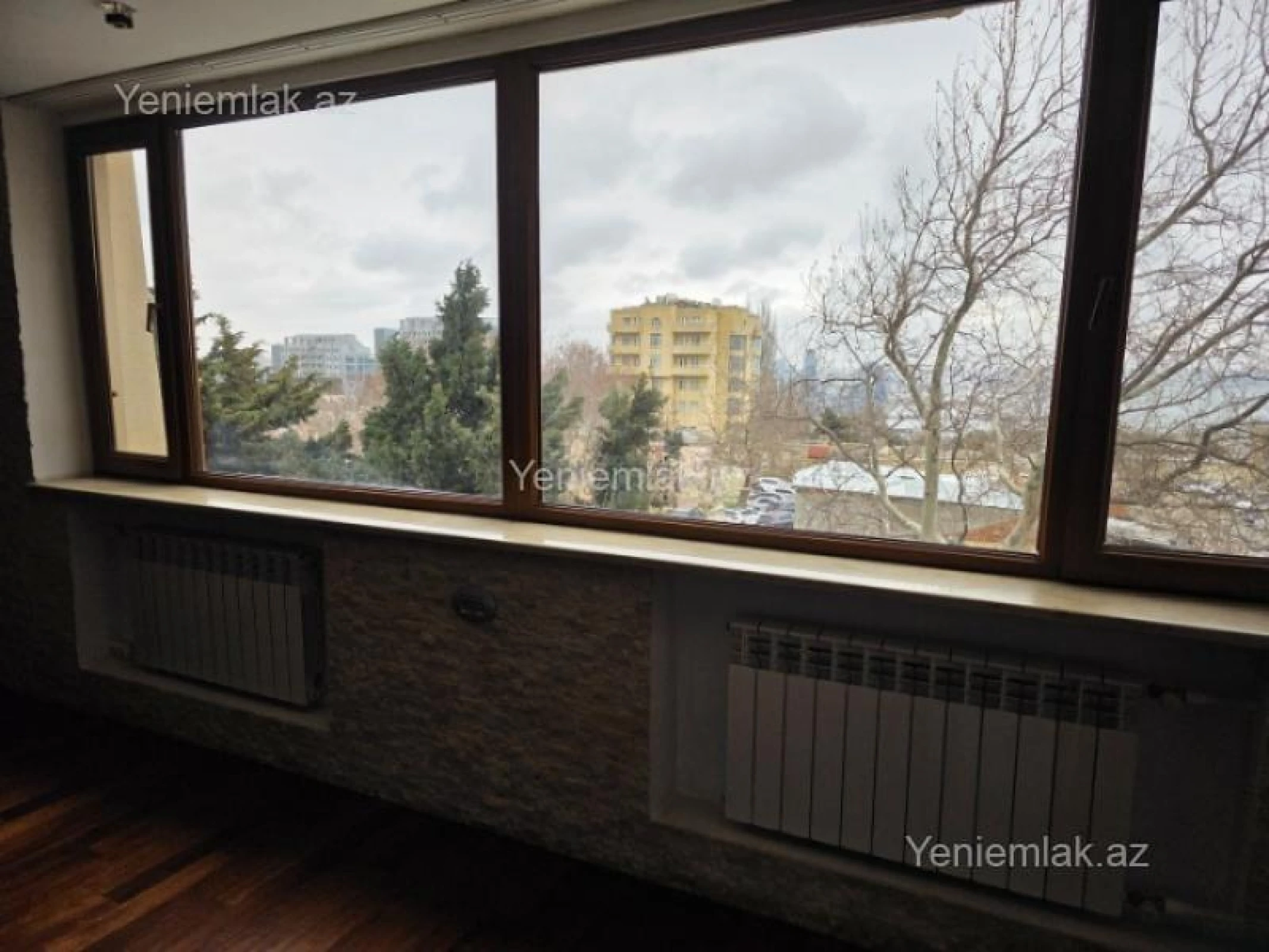 Satılır 3 otaqlı yeni tikili 130 m²