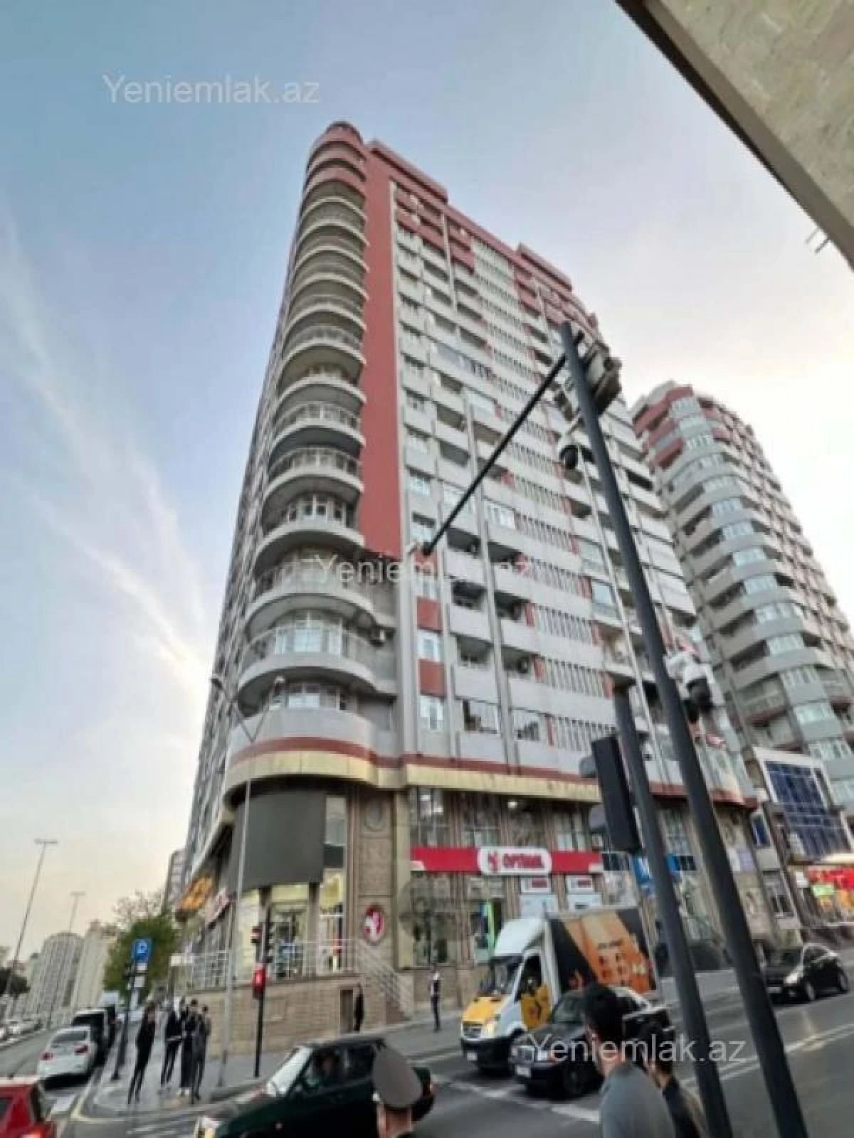 Satılır 3 otaqlı yeni tikili 160 m²