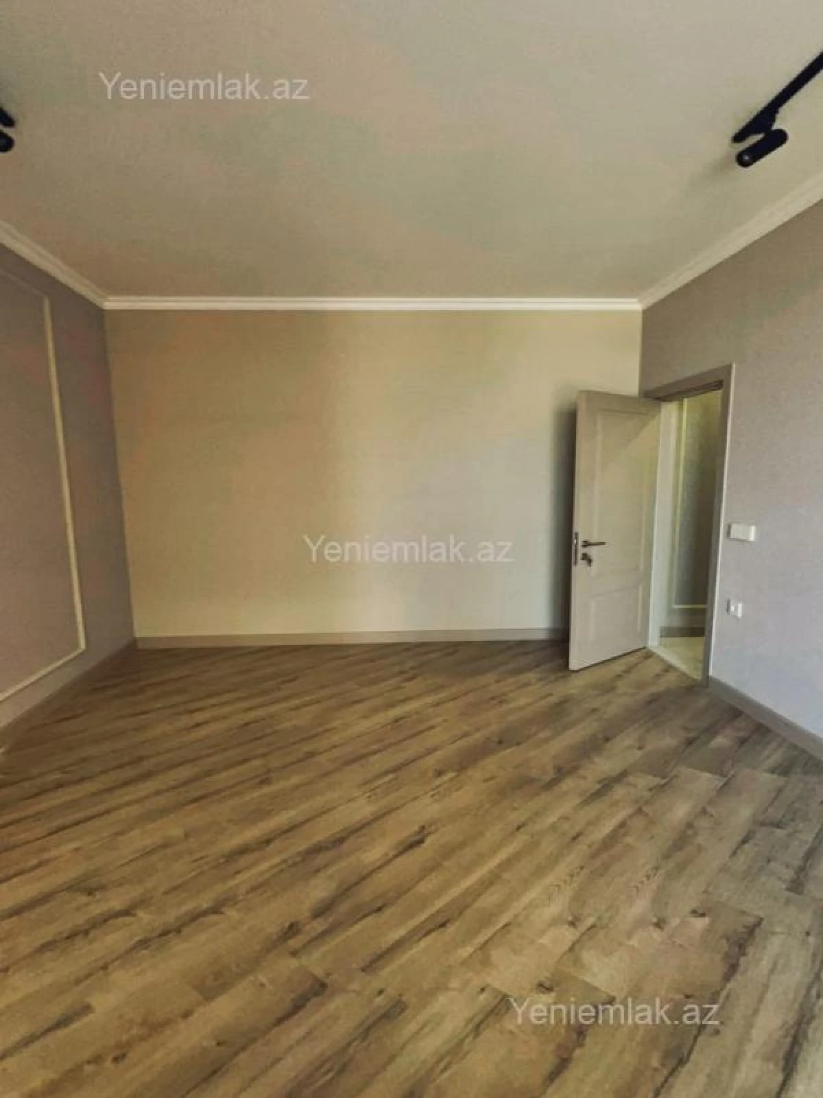 Satılır 2 otaqlı yeni tikili 64 m²