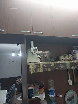Satılır 1 otaqlı köhnə tikili 36 m²
