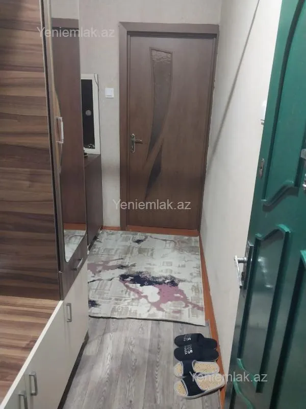 Satılır 1 otaqlı köhnə tikili 36 m²