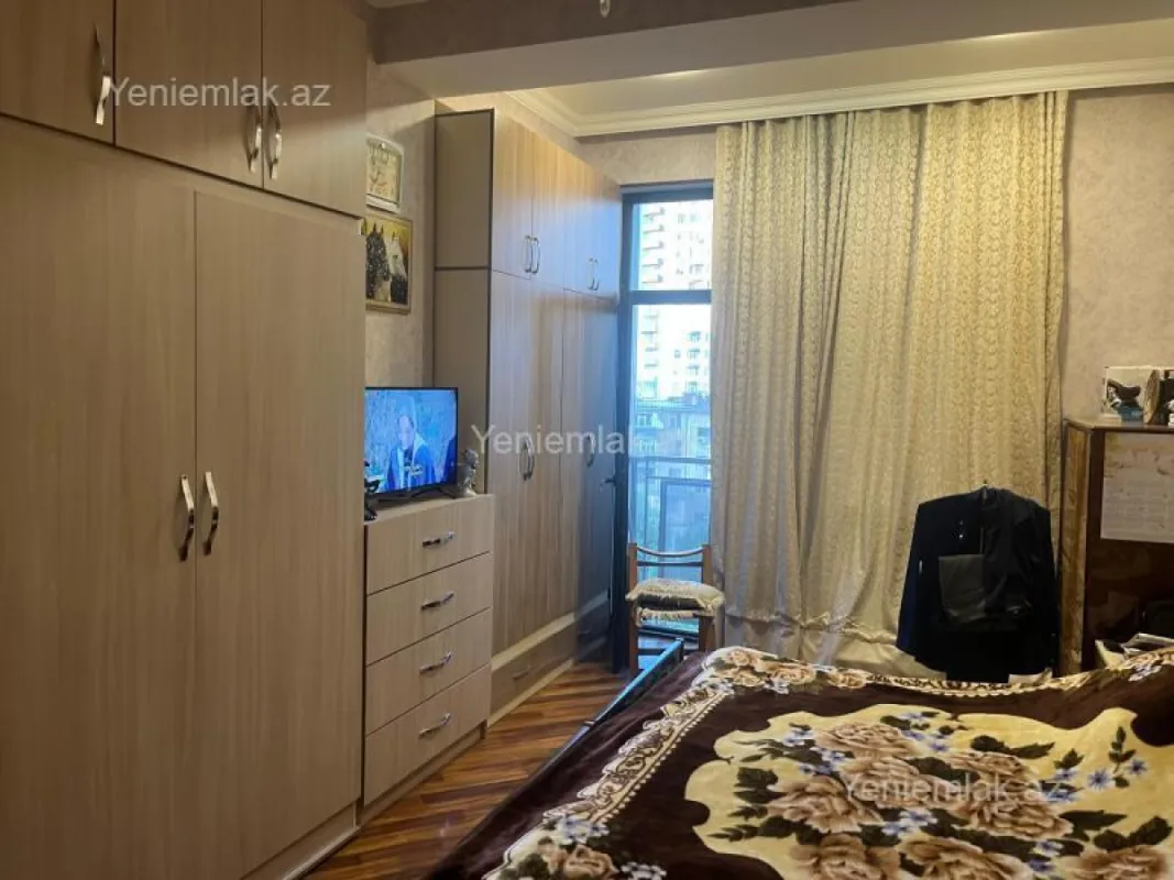 Satılır 3 otaqlı yeni tikili 130 m²