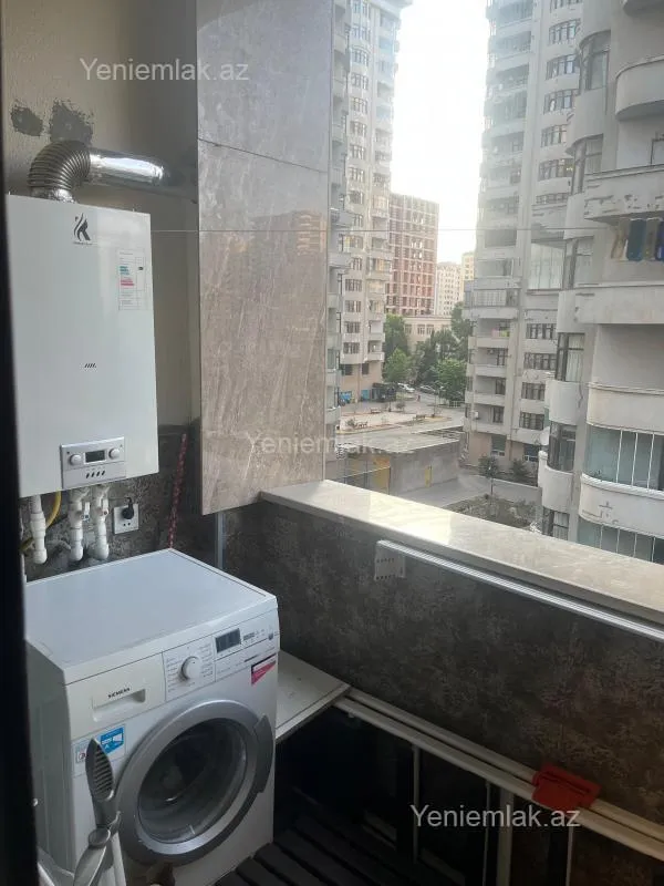 Satılır 3 otaqlı yeni tikili 130 m²