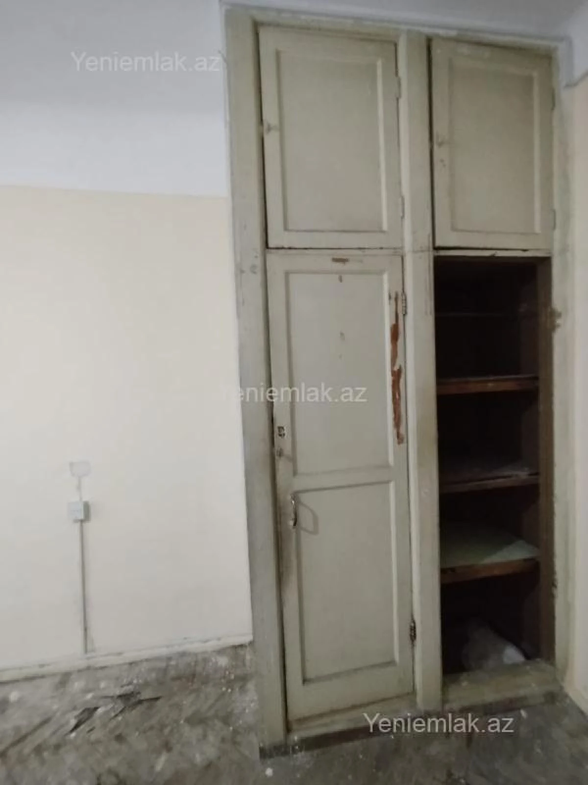 Satılır 1 otaqlı köhnə tikili 24 m²