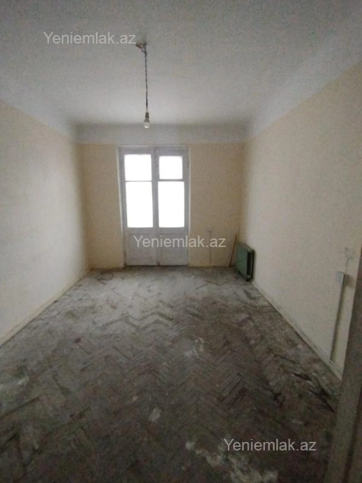 Satılır 1 otaqlı köhnə tikili 24 m²