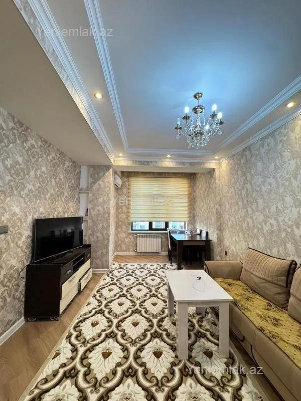Satılır 3 otaqlı yeni tikili 98.5 m²
