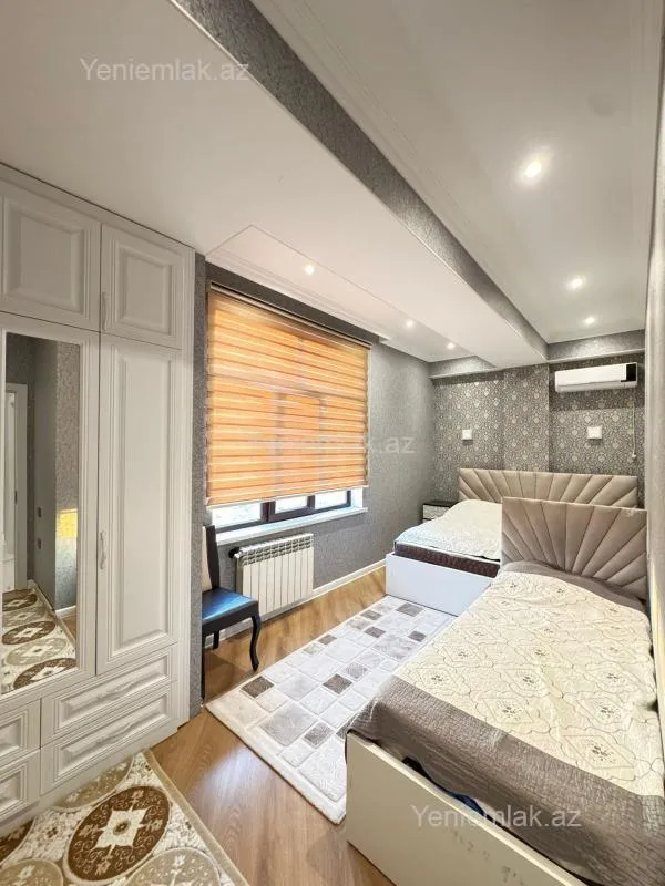 Satılır 3 otaqlı yeni tikili 98.5 m²