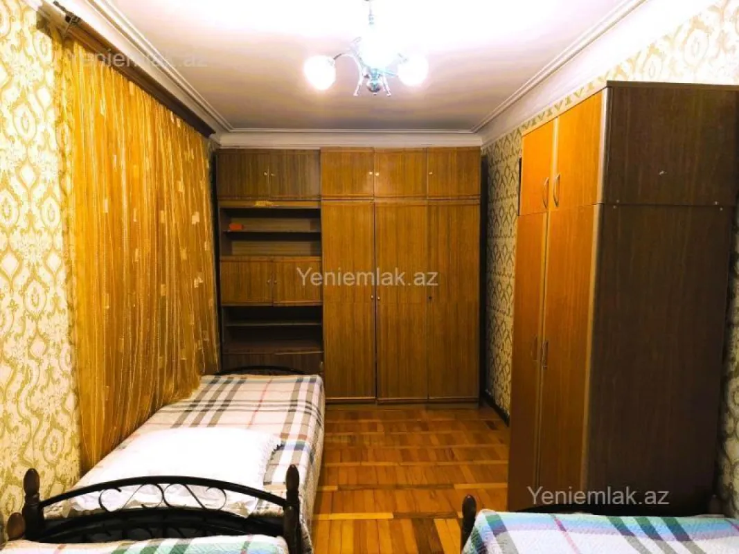 Satılır 2 otaqlı köhnə tikili 50 m²