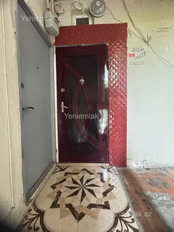 Satılır 2 otaqlı köhnə tikili 55 m²