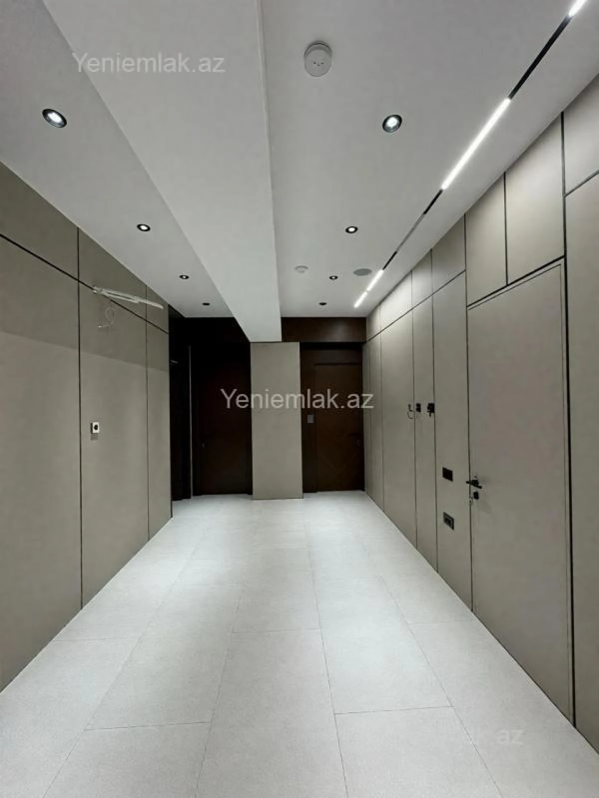 Satılır 3 otaqlı yeni tikili 127 m²