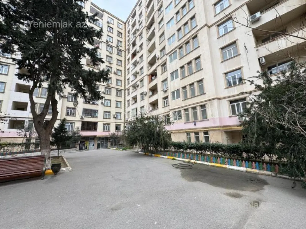 Satılır 3 otaqlı yeni tikili 107 m²