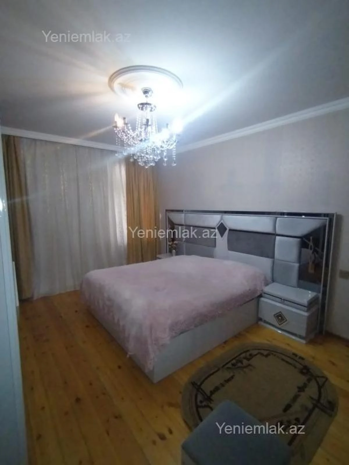 Satılır 5 otaqlı həyət evi 200 m²