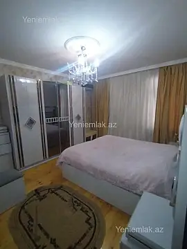Satılır 5 otaqlı həyət evi 200 m²
