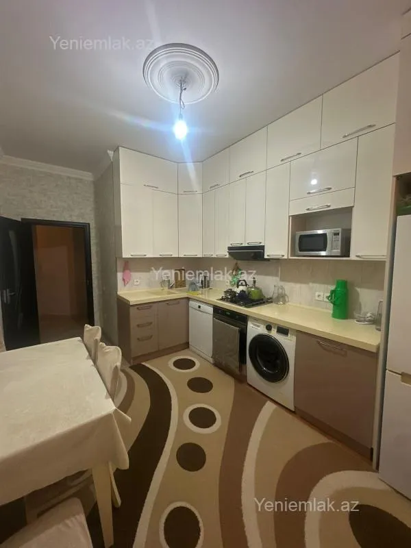 Satılır 3 otaqlı yeni tikili 85 m²