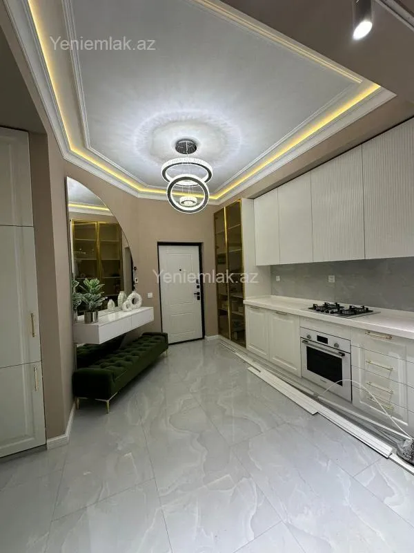 Satılır 2 otaqlı yeni tikili 75 m²