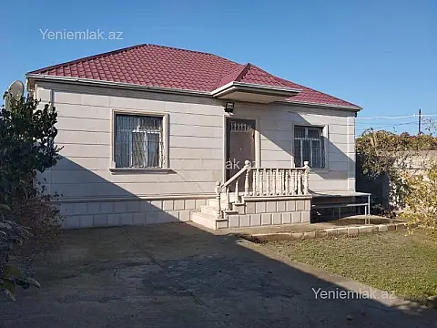 Satılır 3 otaqlı həyət evi 100 m²