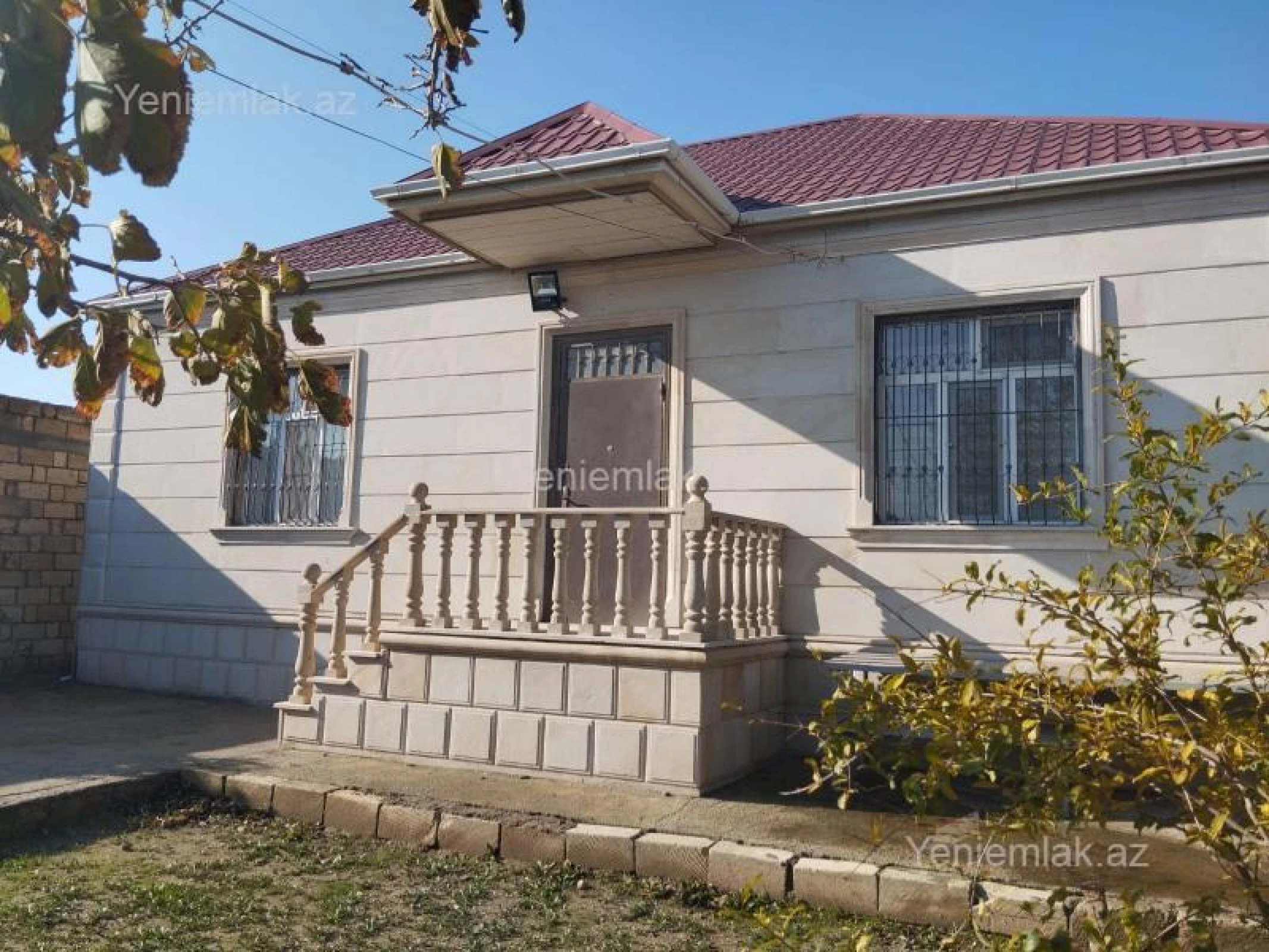 Satılır 3 otaqlı həyət evi 100 m²