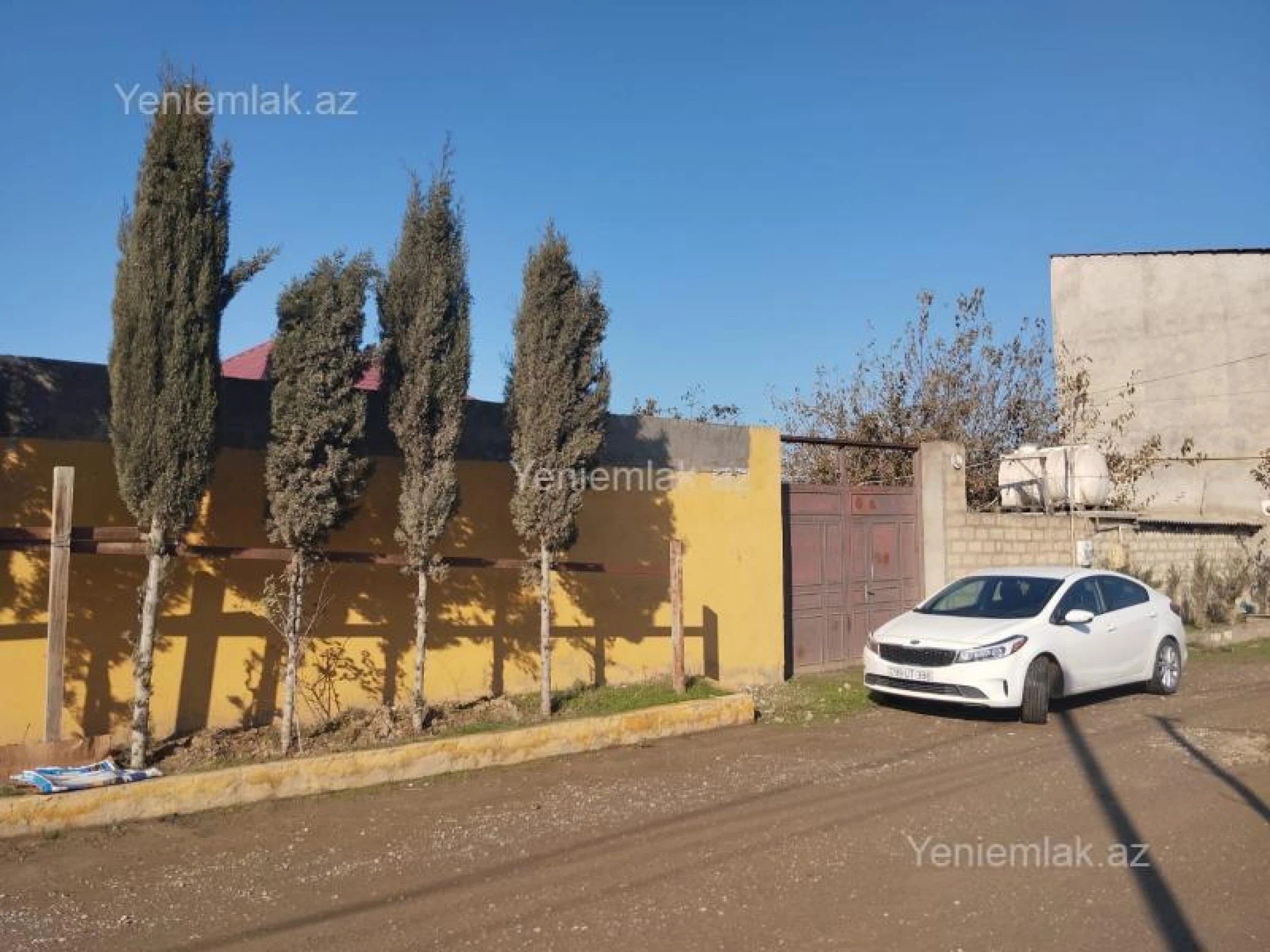 Satılır 3 otaqlı həyət evi 100 m²