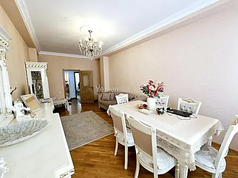 Satılır 3 otaqlı yeni tikili 90 m²