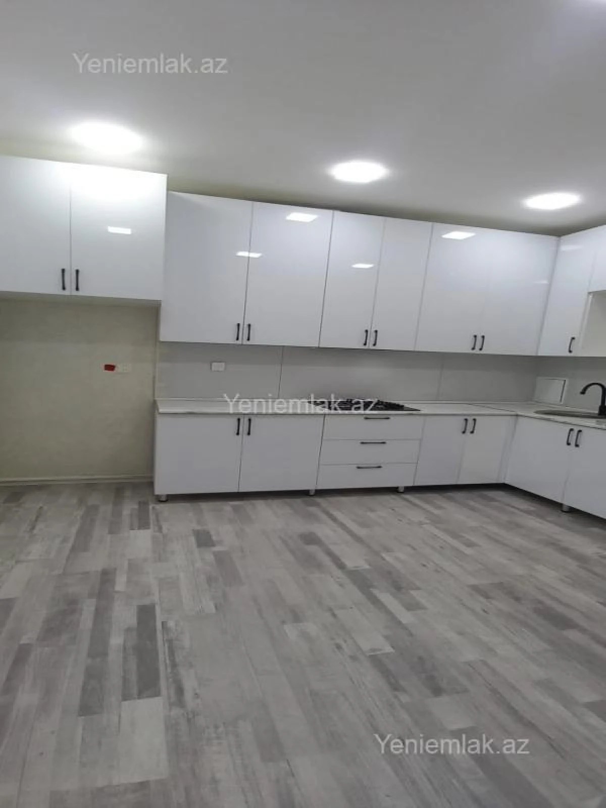 Satılır 2 otaqlı yeni tikili 67 m²
