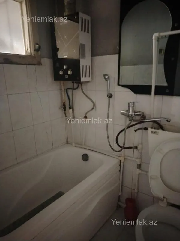 Satılır 1 otaqlı köhnə tikili 31 m²