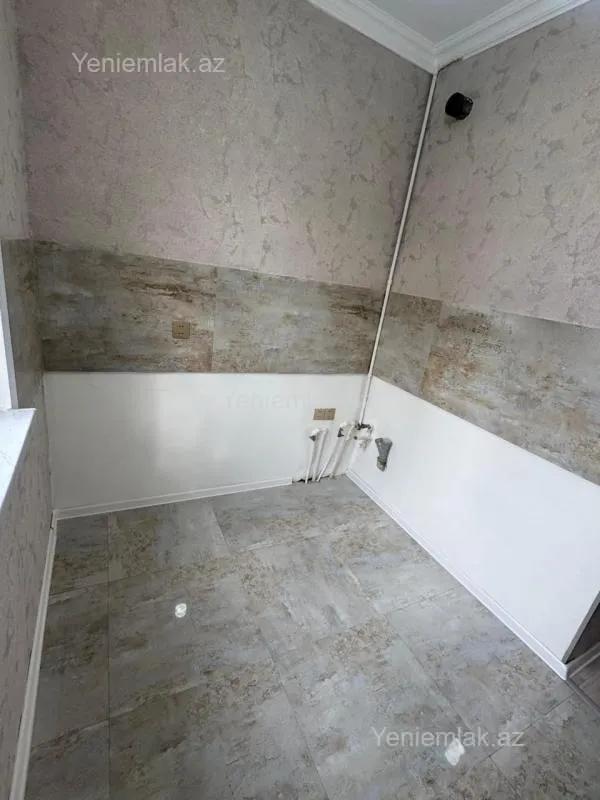 Satılır 3 otaqlı köhnə tikili 70 m²