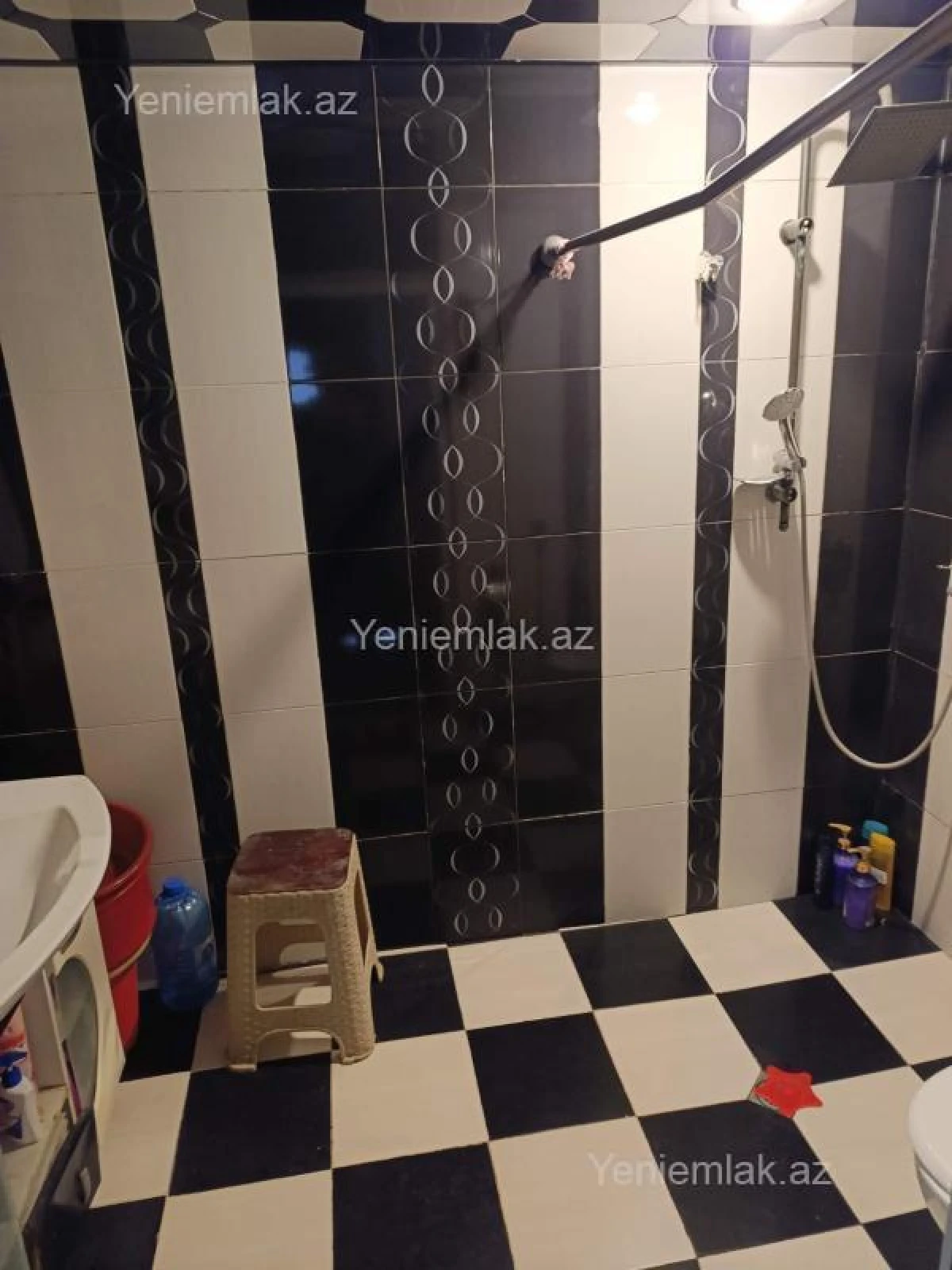 Satılır 3 otaqlı köhnə tikili 76 m²