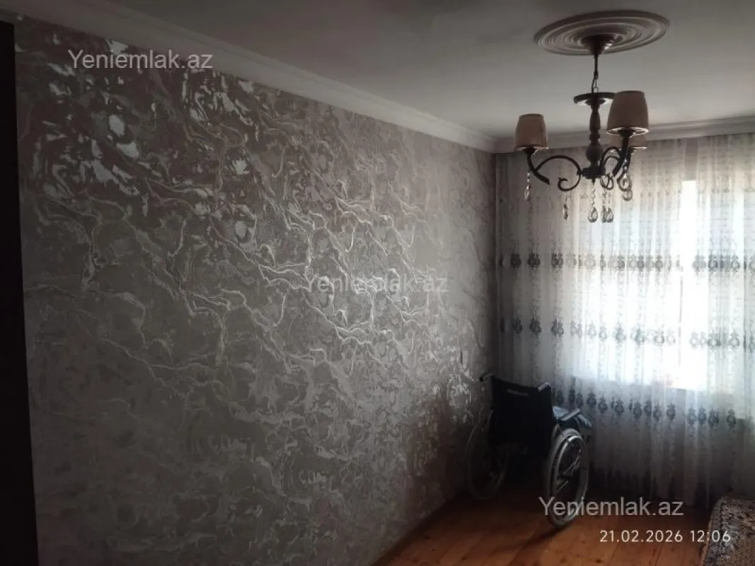 Satılır 2 otaqlı köhnə tikili 50 m²