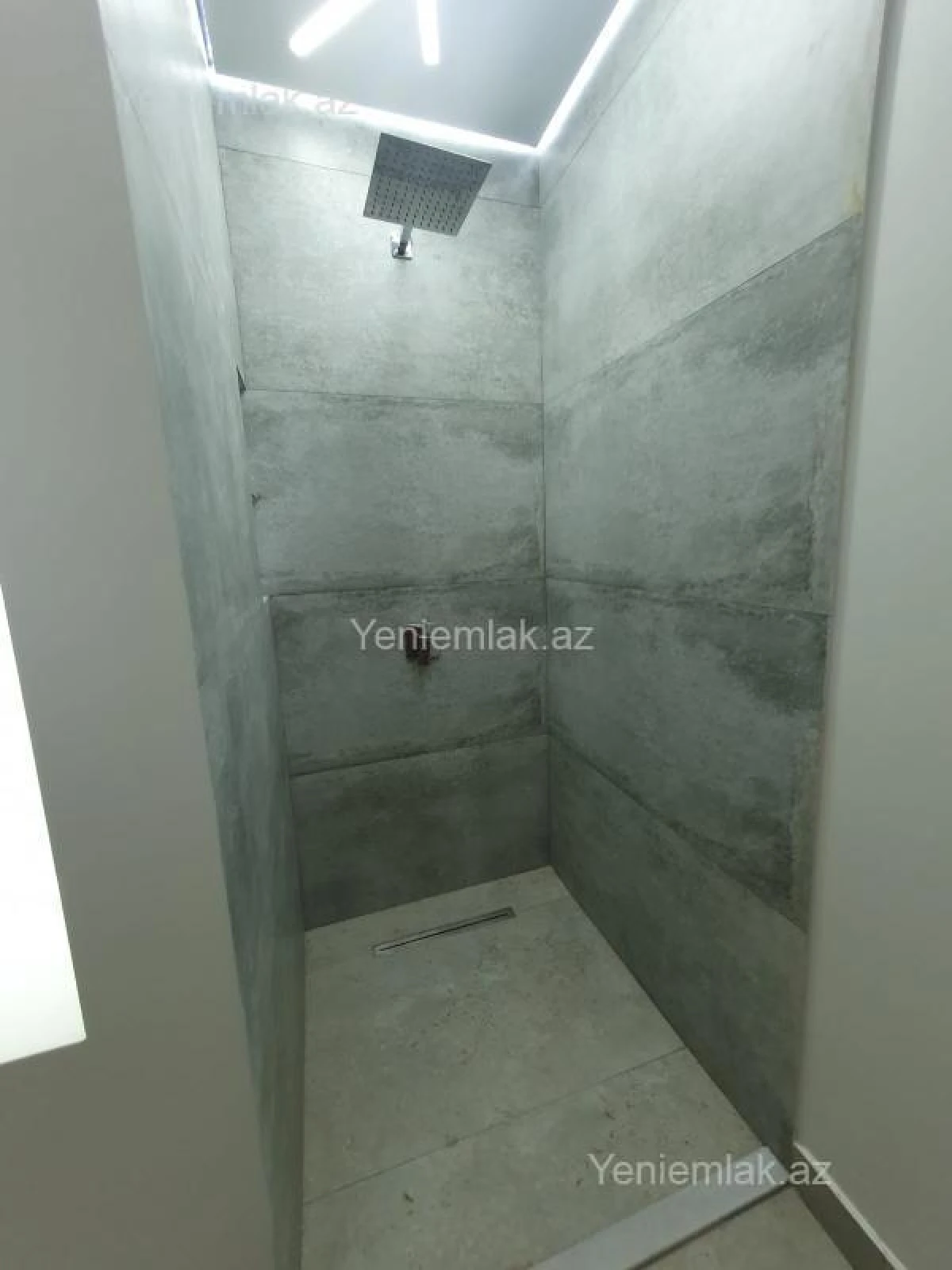 Satılır 2 otaqlı yeni tikili 60 m²