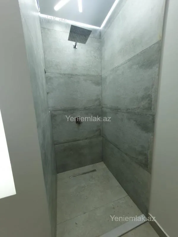 Satılır 2 otaqlı yeni tikili 60 m²